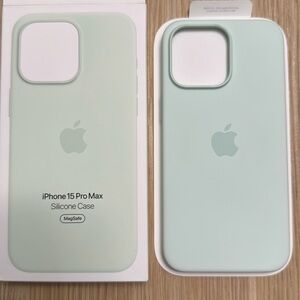 iPhone 15 Pro Max silicone case (Soft Mint)